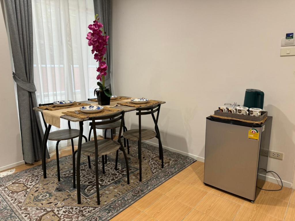 EM HOME Sukhumvit Bangkok - near Terminal 21, EM District Malls, BTS and MRT Lines - 19