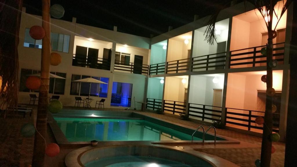 Bazén v ubytování Ocean Blue Hotel nebo v jeho okolí