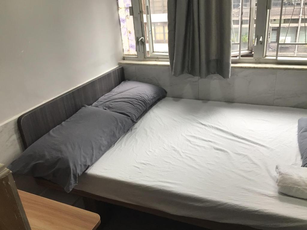 Postel nebo postele na pokoji v ubytování Ajit guest house