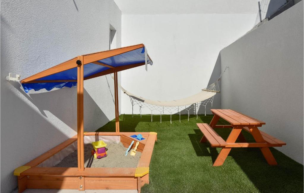 Fotografie z fotogalerie ubytování Holiday Home Grljevacka Vi v destinaci Podstrana
