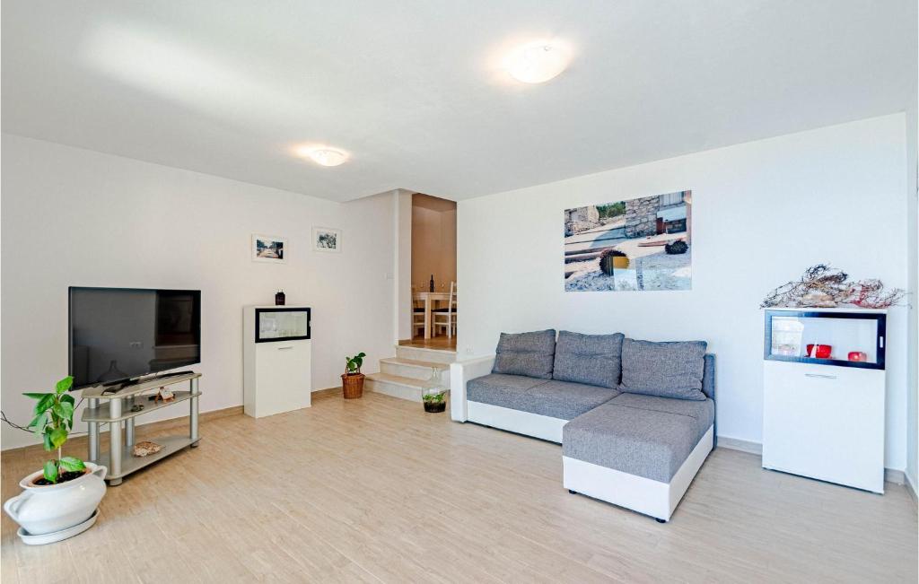 Telewizja i/lub zestaw kina domowego w obiekcie Amazing Home In Blato