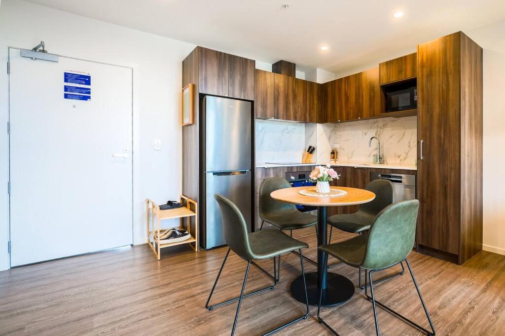 Sophisticated One-Bedroom Hotel Suite in Parnell - Resim 8