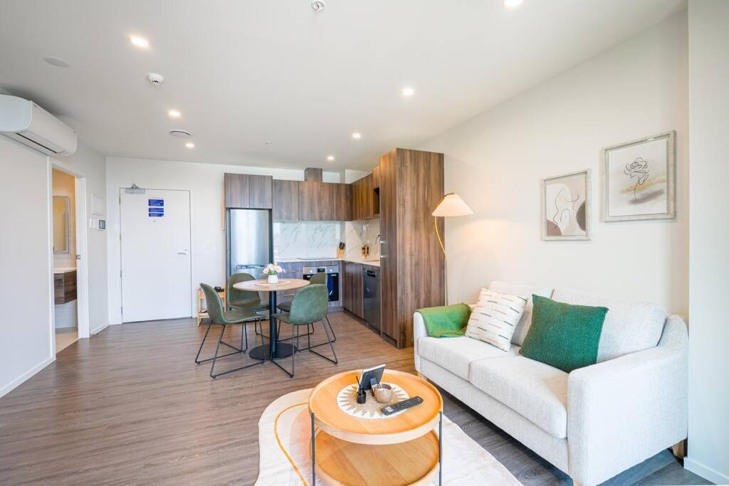 Sophisticated One-Bedroom Hotel Suite in Parnell - Resim 4