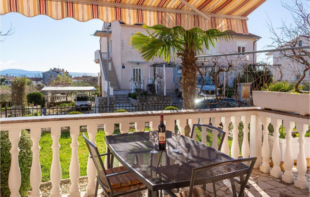 1 Bedroom Awesome Apartment In Krk