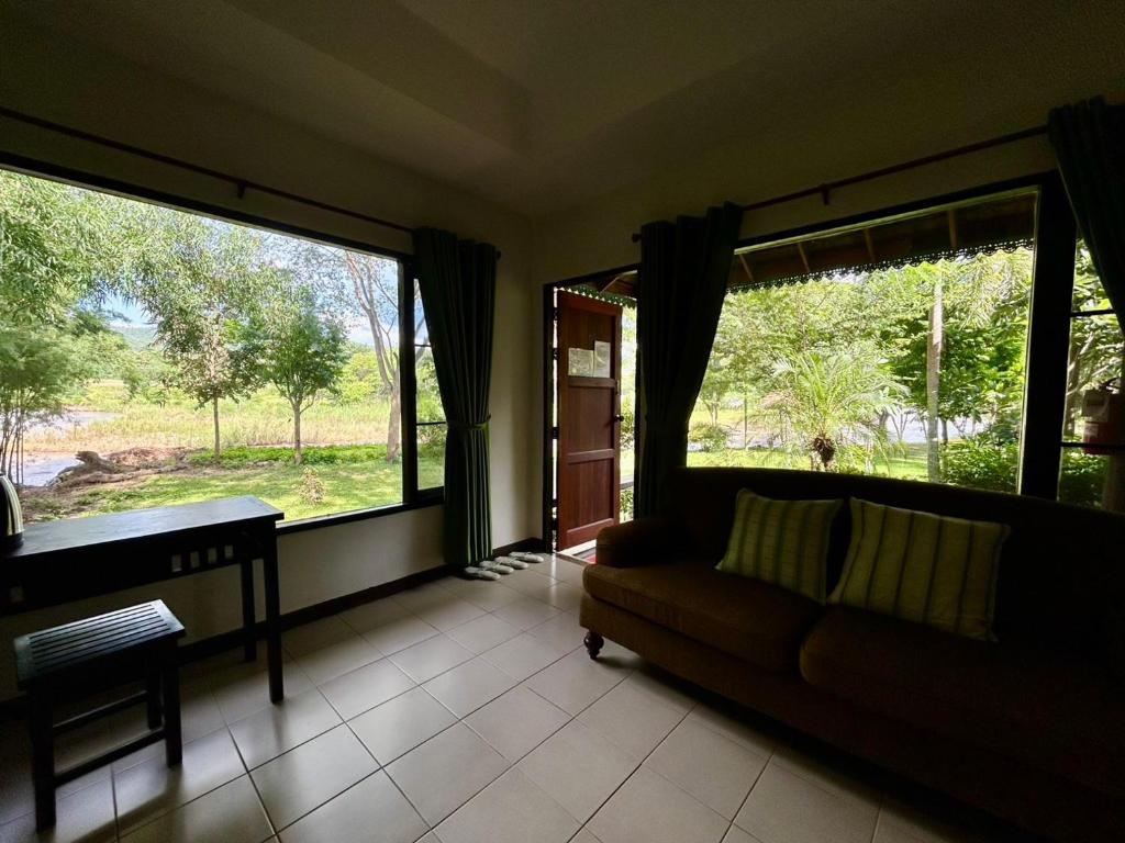 บ้านไม้คนเมือง Baan Mai Kon Muang Pai Resort - 13