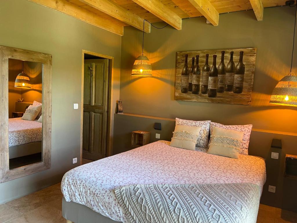 Postel nebo postele na pokoji v ubytování Une Sieste en Luberon