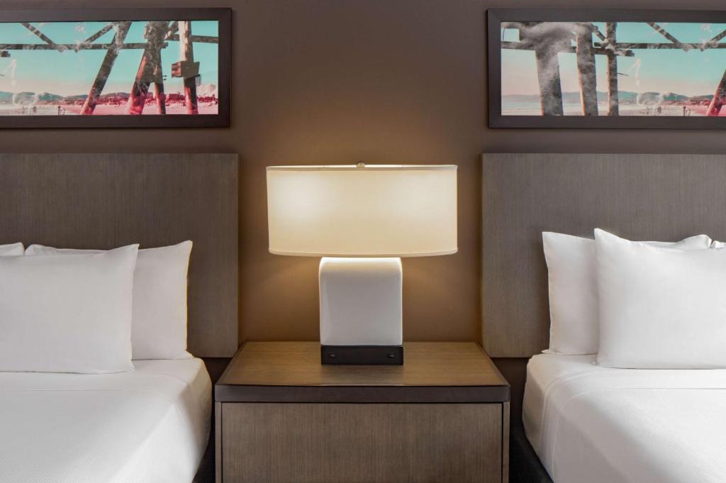 Hyatt House New Orleans Downtown - Chambre Queen Avec Deux Lits Queen Et Baignoire - Plancher Haut