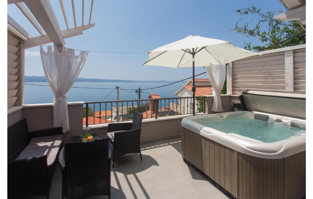 Three-Bedroom Holiday Home In Suhi Potok