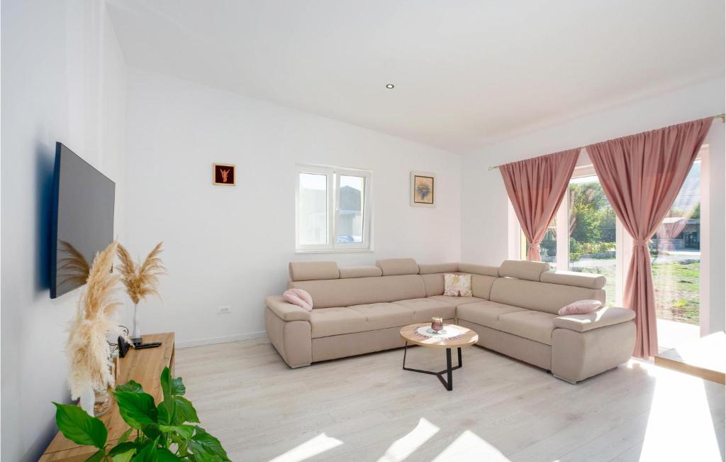 Fotografia z galérie ubytovania 3 Bedroom Beautiful Home In Klis v destinácii Klis