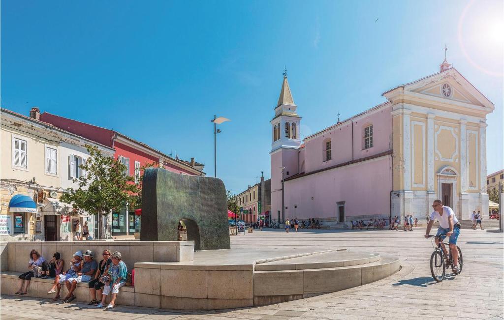 Hostia v ubytovaní Two-Bedroom Apartment In Porec