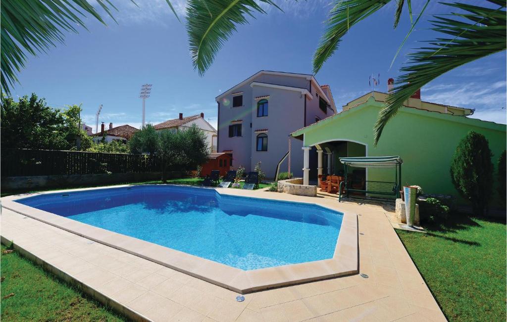 Two-Bedroom Apartment In Zadar