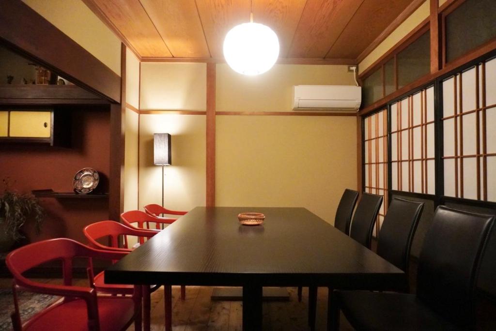 Posezení v ubytování 城下町の一棟貸し 今来 Konrai - Private-use guesthouse