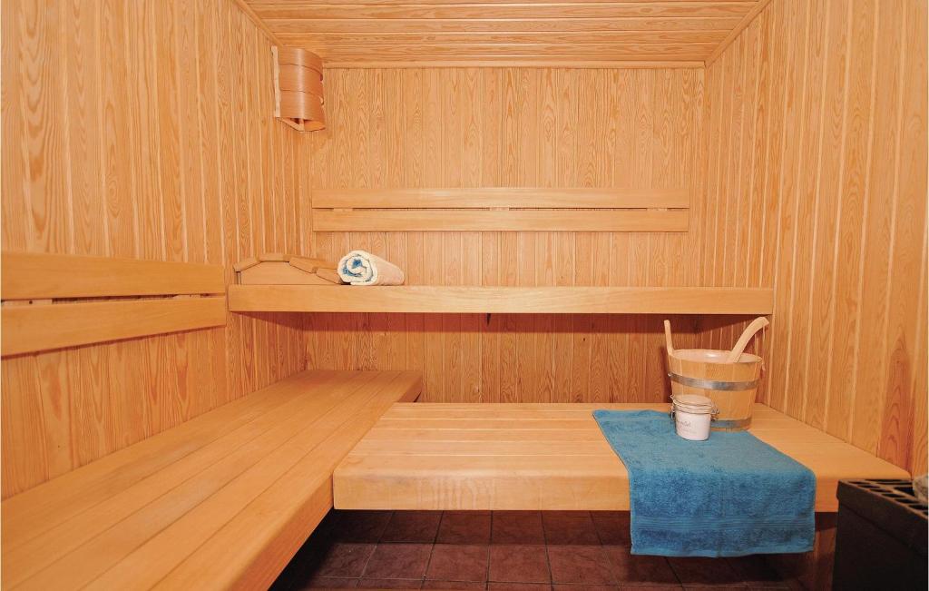 Fotografia z galérie ubytovania Stunning Home In Kastel Novi With Sauna v destinácii Kaštela