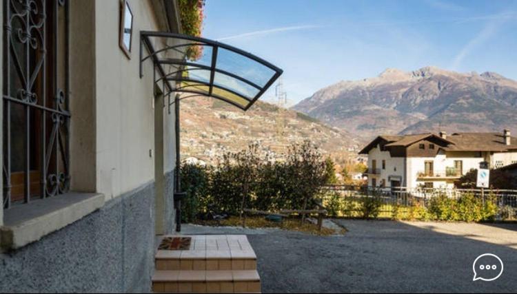 Nespecifikovaný výhled na hory nebo výhled na hory při pohledu z bed and breakfast
