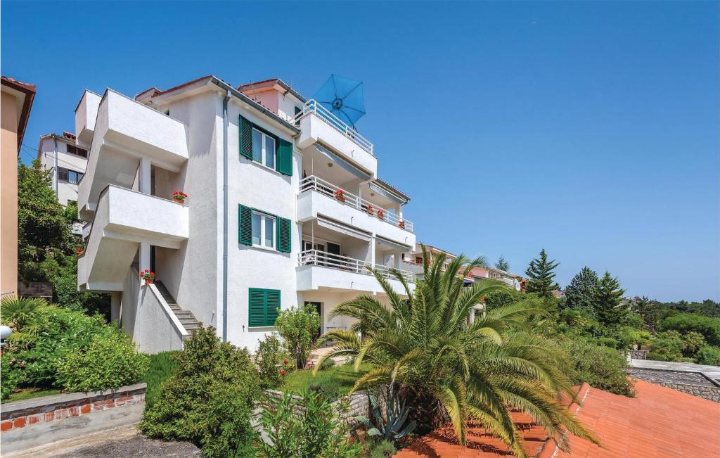 Nice Apartment In Rabac With Wifi