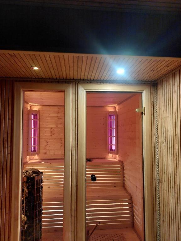 Fotografia z galérie ubytovania Cichy Zakątek - Sauna Jacuzzi SPA RELAX SOLINA BIESZCZADY v destinácii Lesko