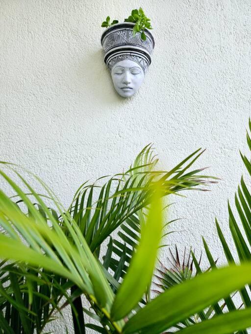Seaside 3 suites Penthouse with Pool Gym & BBQ Terrace — photo 43