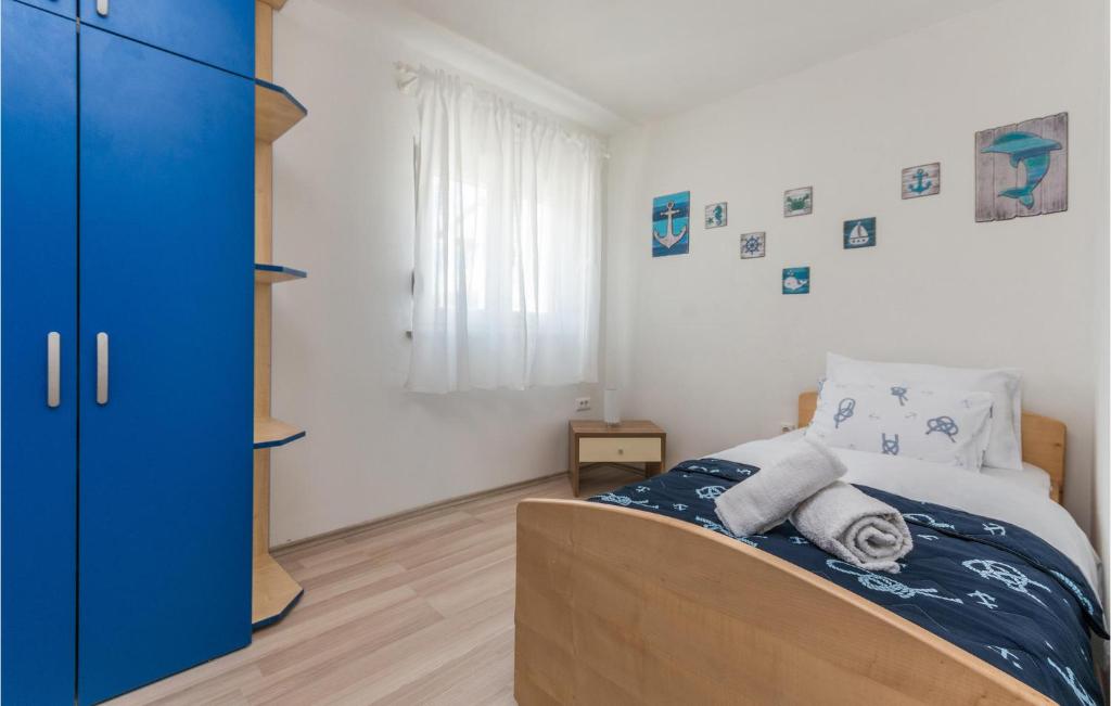 Posteľ alebo postele v izbe v ubytovaní Cozy Home In Rastane Donje With Wifi