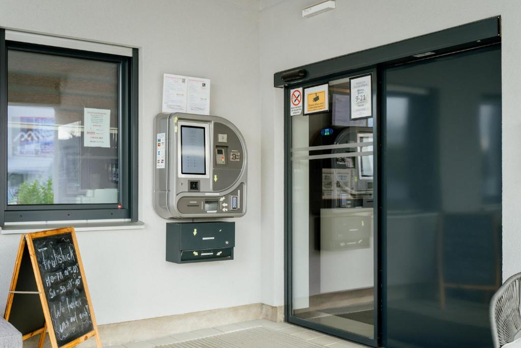 Fotografie z fotogalerie ubytování Nava Motel SELF CHECK-IN v destinaci Wiener Neustadt