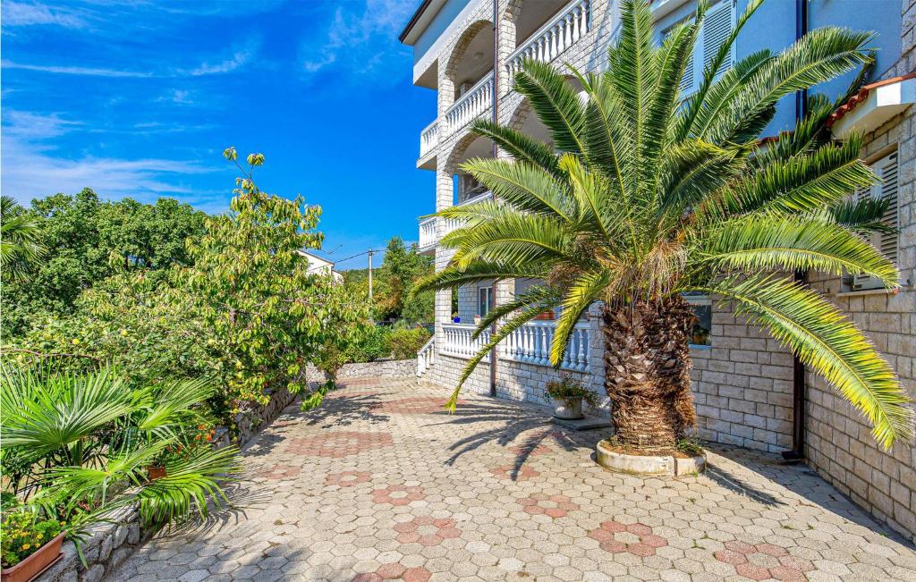 Vonkajšia záhrada v ubytovaní Nice Apartment In Rijeka