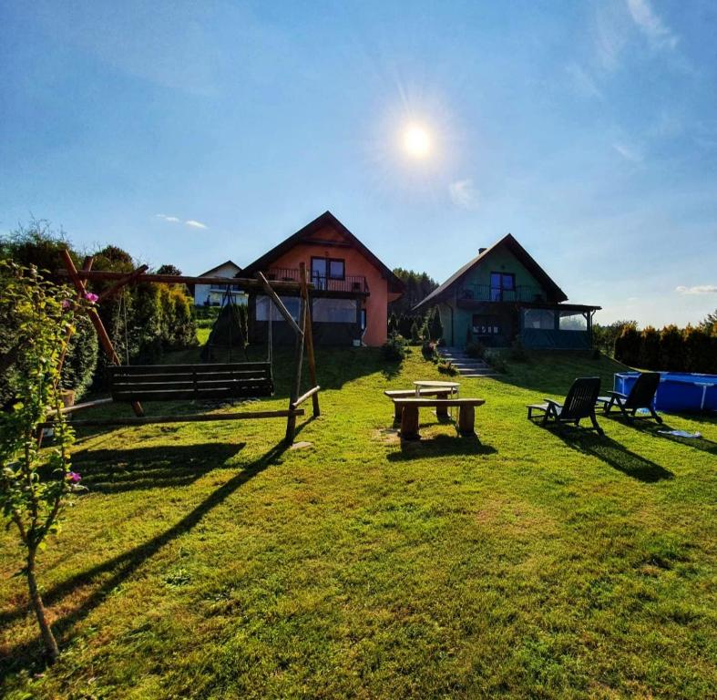 Vonkajšia záhrada v ubytovaní Cichy Zakątek - Sauna Jacuzzi SPA RELAX SOLINA BIESZCZADY