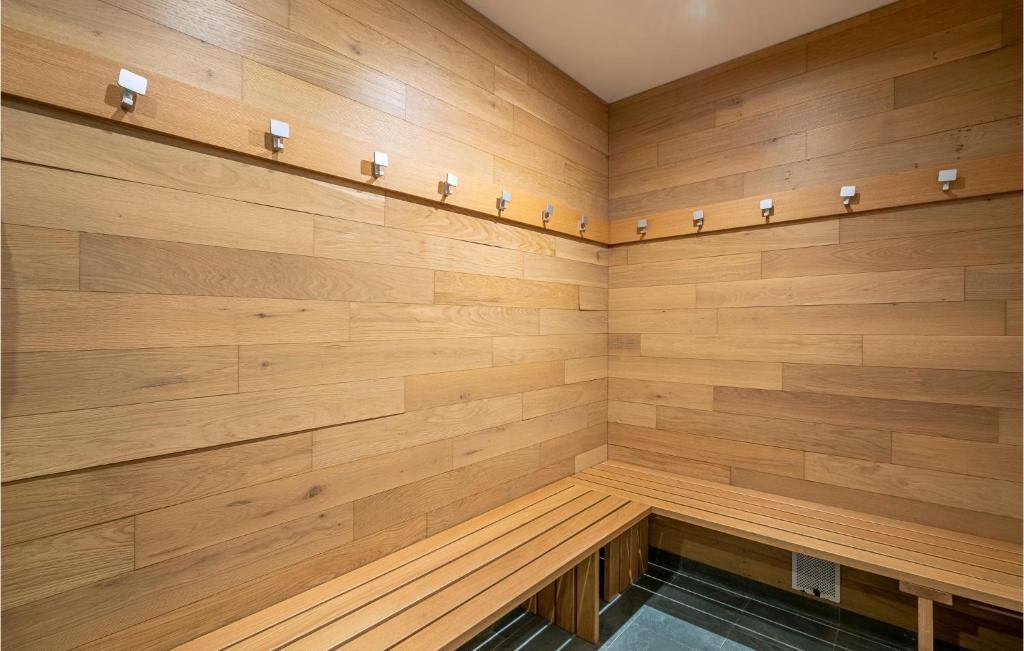 Fotografie z fotogalerie ubytování Cozy Home In Magliolo With Sauna v destinaci Magliolo