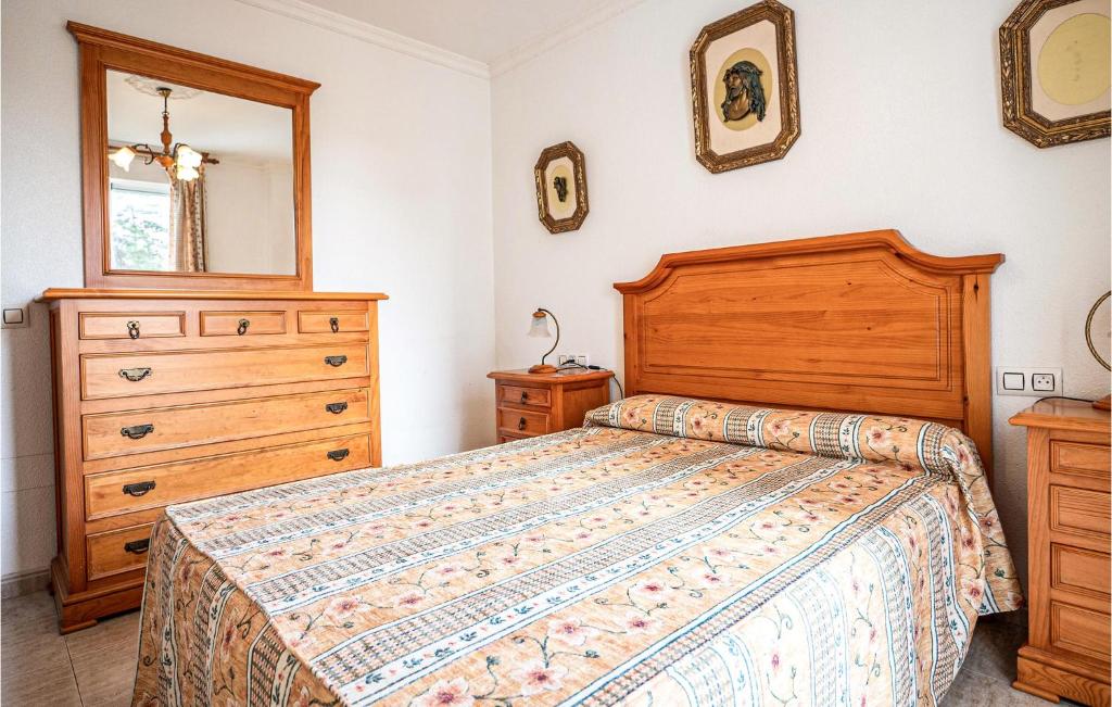 Posteľ alebo postele v izbe v ubytovaní Cozy Apartement In Almerimar