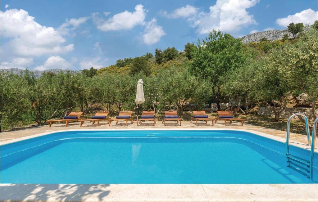 Bazén v ubytovaní Holiday Home Zagorski Put I alebo v jeho blízkosti