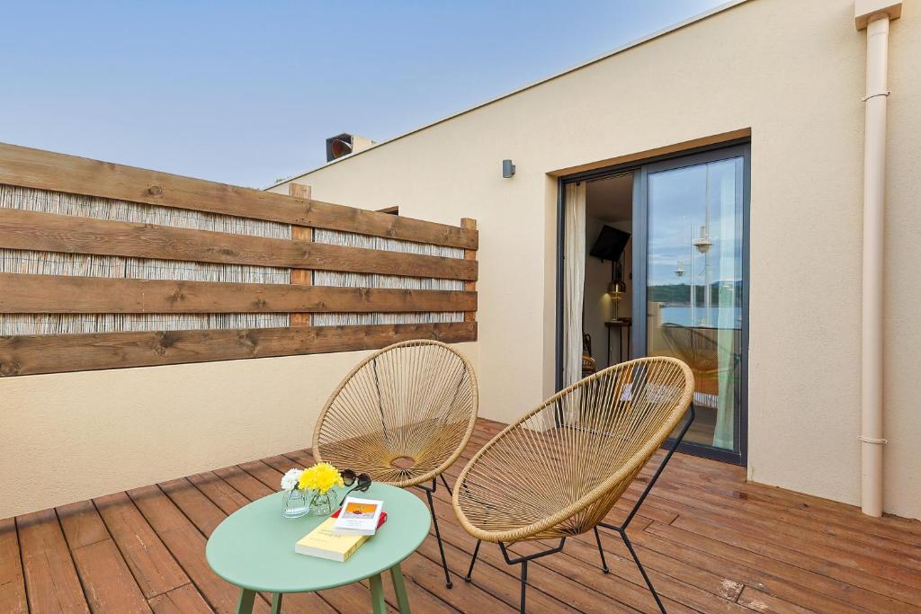 Balkón nebo terasa v ubytování chambre d'hote luxe vue mer boheme