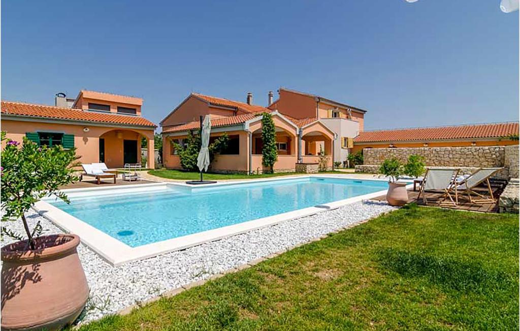 Fotografie z fotogalerie ubytování Cozy Home In Prkos With Wifi v destinaci Prkos