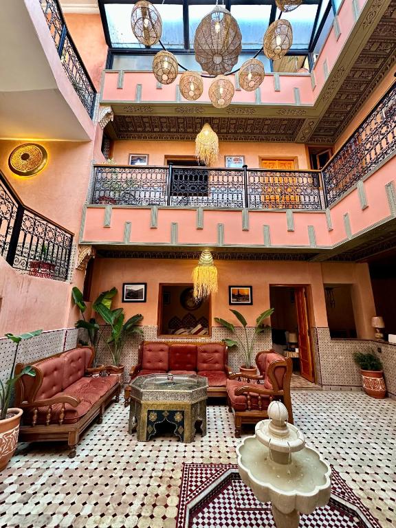 Posezení v ubytování Riad Almonds Marrakech