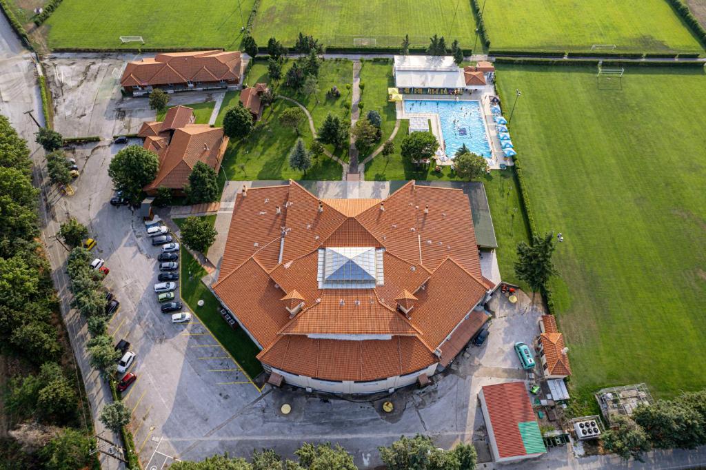 Bazén v ubytovaní Le Chalet alebo v jeho blízkosti