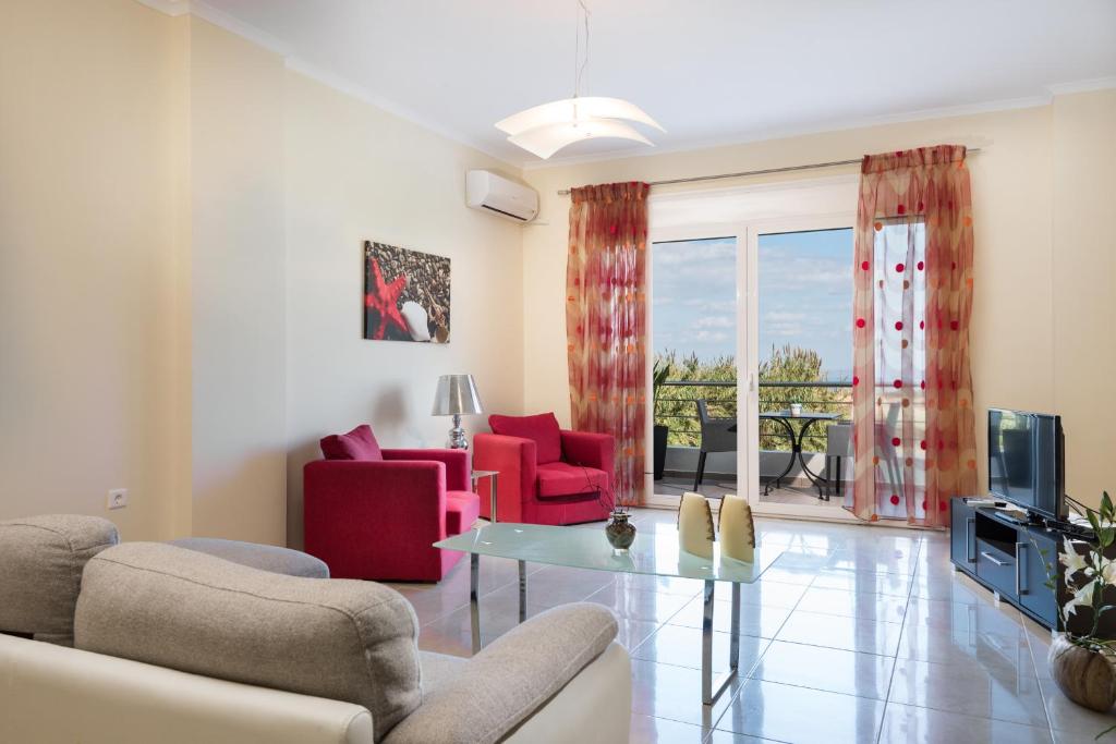 Posedenie v ubytovaní Kronos Villas