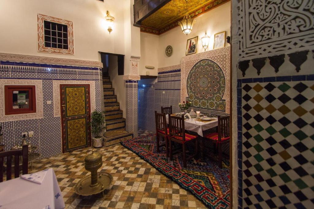Restaurace v ubytování Casa Aya Medina
