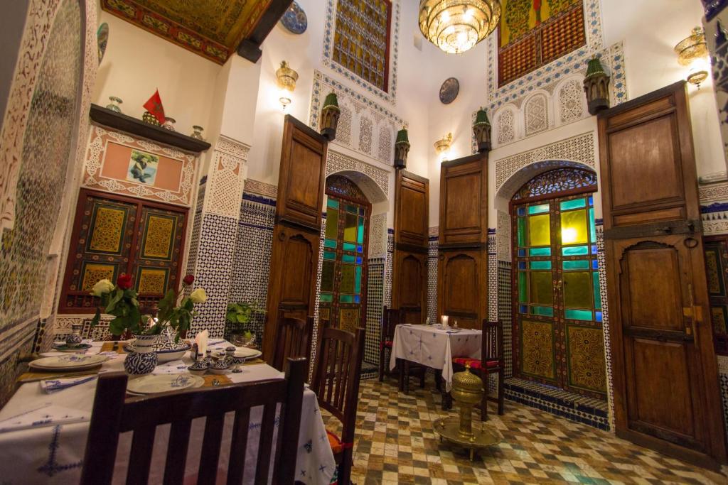 Restaurace v ubytování Casa Aya Medina