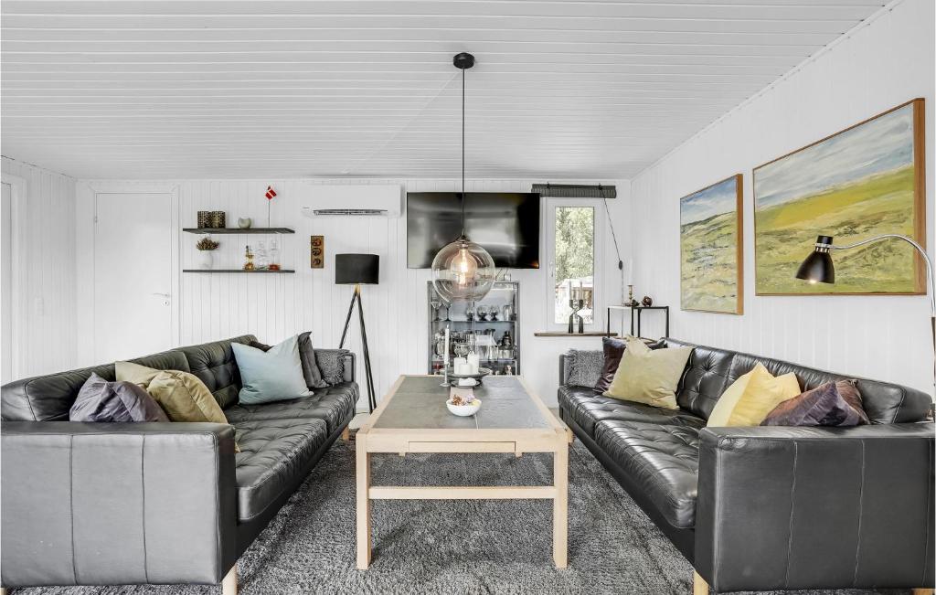Amazing Home In Ålbæk With Kitchen - Vakantiehuis Met Vier Slaapkamers