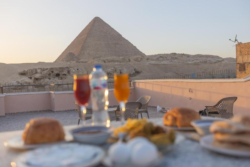 Nápoje v ubytování Grensha Pyramids inn