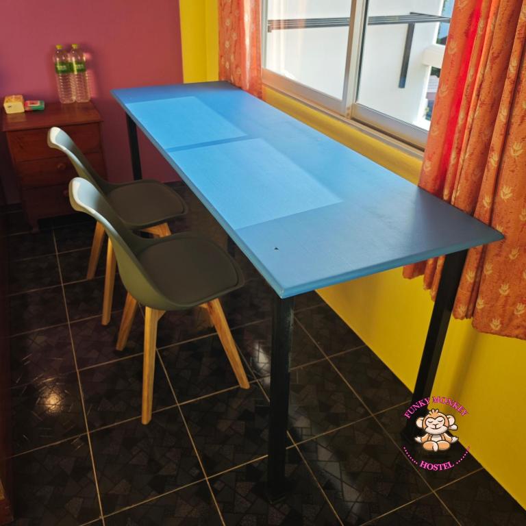 The Funky Monkey Hostel - 18 to 40 years old only - 19