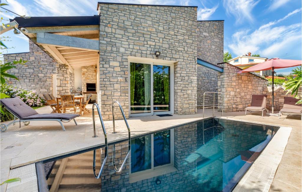 Gorgeous Home In Fazana