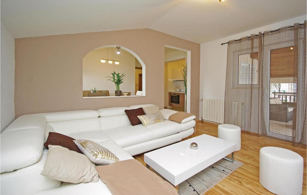 Fotografia z galérie ubytovania Holiday Home Zagvozd 05 v destinácii Zagvozd