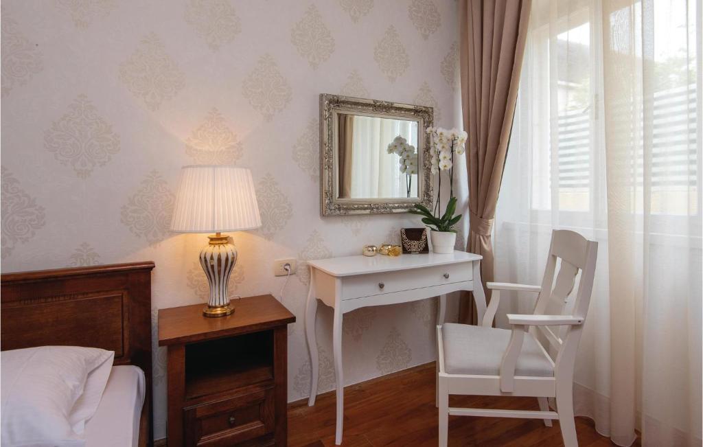 Fotografia z galérie ubytovania 4 Bedroom Lovely Home In Orebic v destinácii Orebić