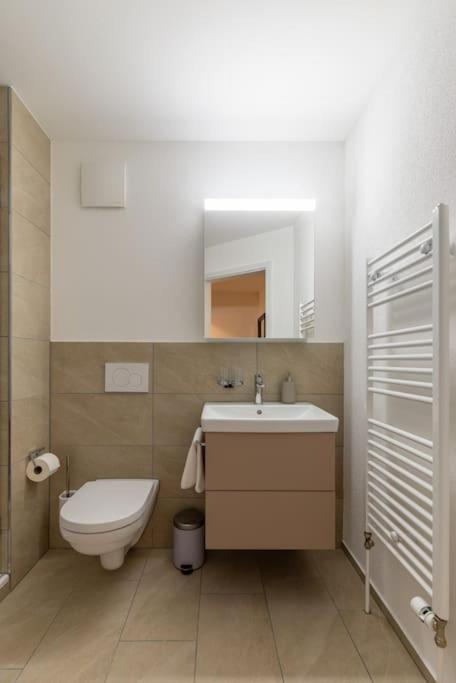 Jasminkas Host 2, Ruhig, City und Naturnah, Gratis Parkplatz und Balkon - Resim 18