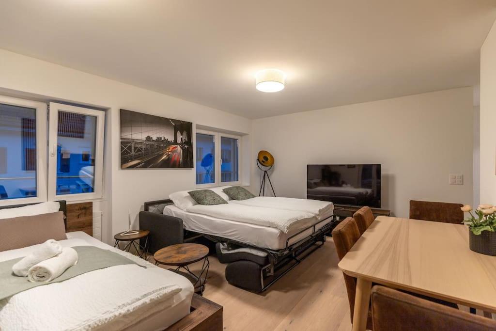 Jasminkas Host 2, Ruhig, City und Naturnah, Gratis Parkplatz und Balkon - Resim 7