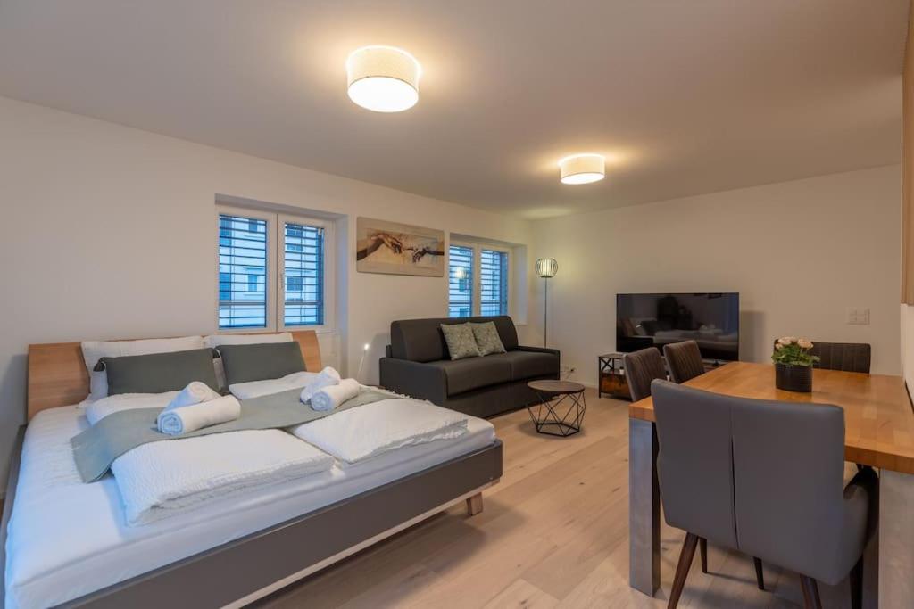 Jasminkas Host 2, Ruhig, City und Naturnah, Gratis Parkplatz und Balkon - Resim 5