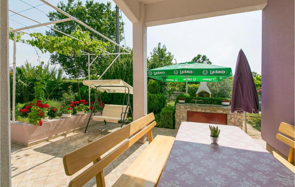 Balkon lub taras w obiekcie Apartment Labin Kapelica Iii