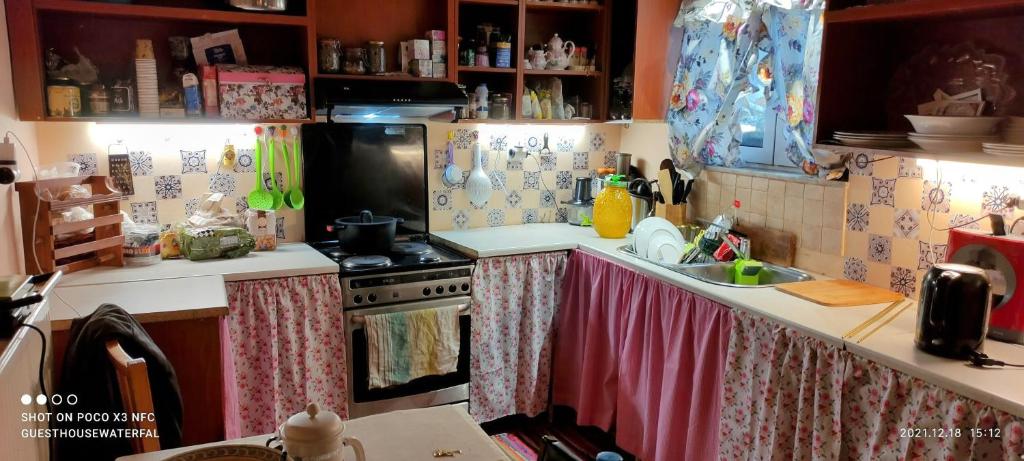 Fotografie z fotogalerie ubytování Guest House Waterfall v destinaci Eptalofos