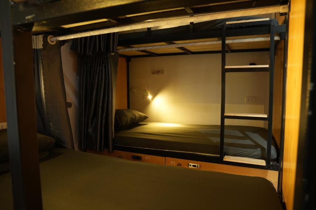 Postel nebo postele na pokoji v ubytování Quiri Hostel Hanoi