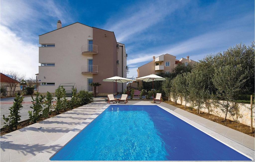 Gorgeous Apartment In Bibinje