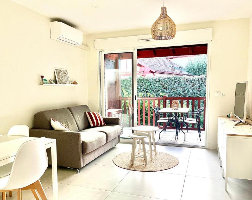 Résidence Domaine Iratzia - Plage Erromardie - Appartement T2 Climatisé - One-Bedroom Apartment
