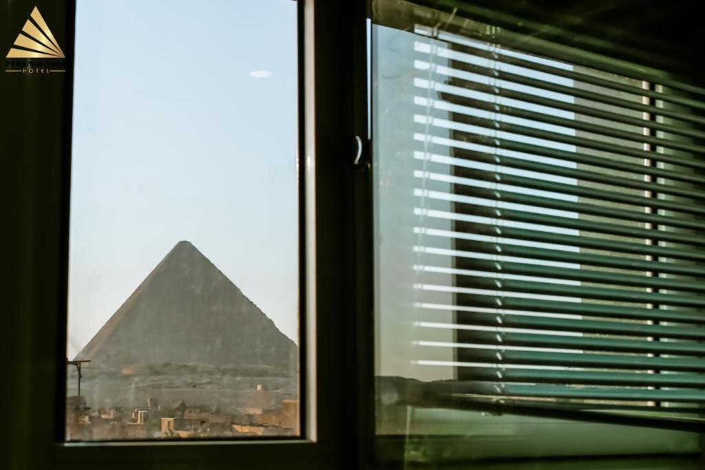 Fotografie z fotogalerie ubytování Pyramid Edge Hotel & Exclusive Pyramids View Rooftop v Káhiře